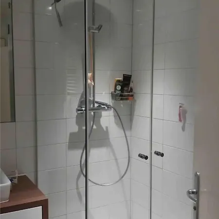 Tolle Inselwohnung Mit Seeblick 林道